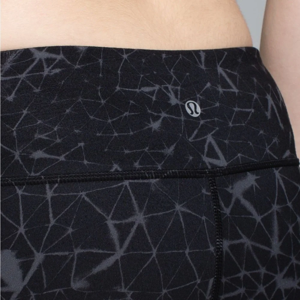 Lululemon Leggings Womens 4 Wunder Under Crop II Full-On Luon Star Crushed Gym - Picture 3 of 9